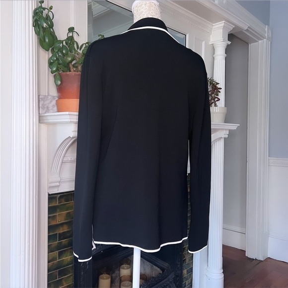 NWOT BCBGMAXAZRIA Black Knit White Trim Open Front Sweater Blazer Size Medium - Picture 9 of 13